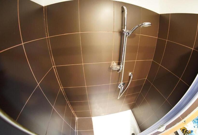 غرفة قياسية, B&b Ciro