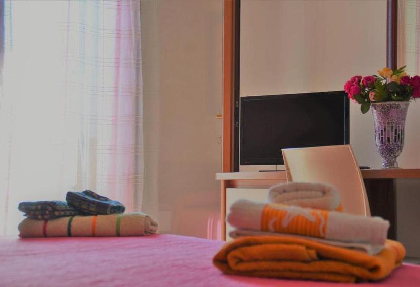 バルコニー付きスタンダードルーム, B&b Marina