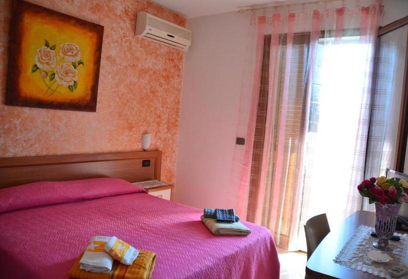 バルコニー付きスタンダードルーム, B&b Marina