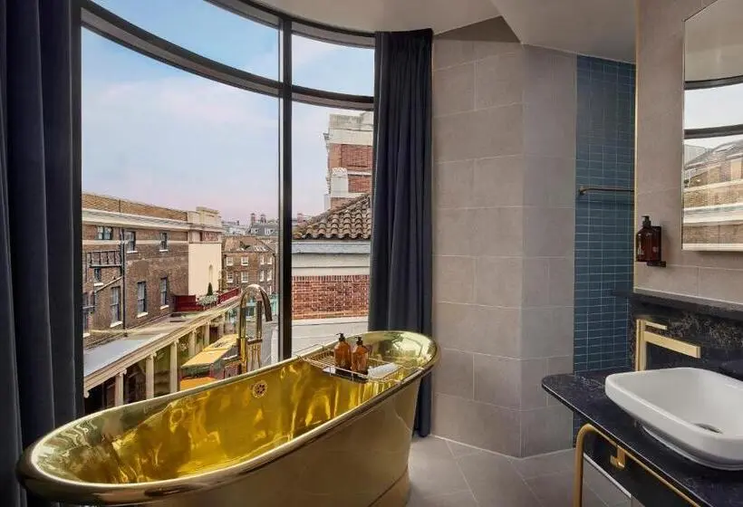 デラックスルーム, Amano Covent Garden