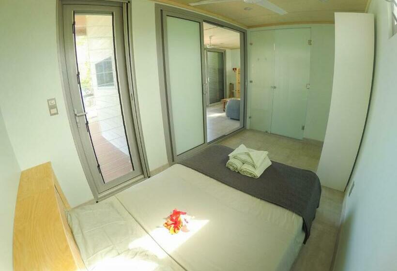 Standard Bungalow, Aore Breeze