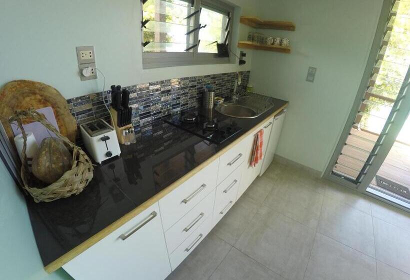 Standard Bungalow, Aore Breeze