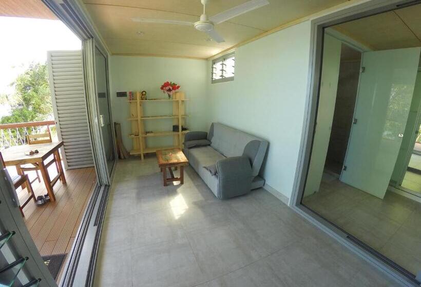 Standard Bungalow, Aore Breeze