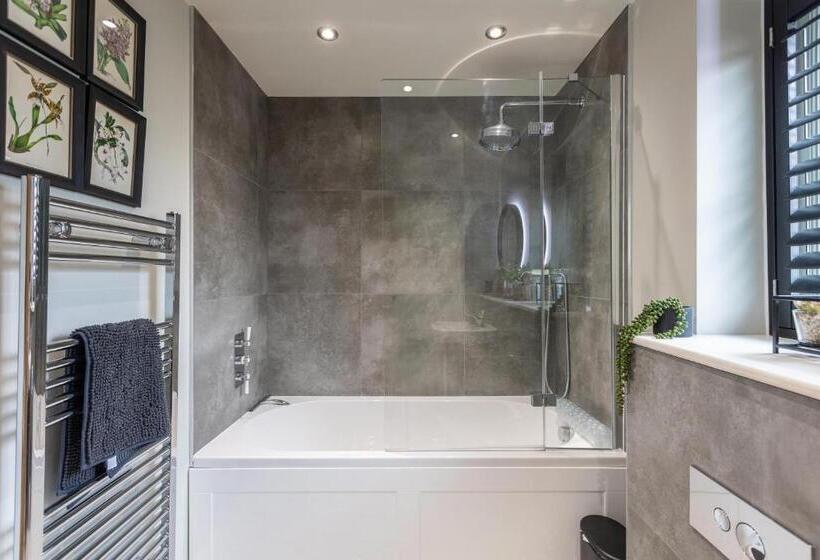 בית, 3 חדרי שינה, Hilltop Snug Cosy Family Home In Bustling Town Of Pateley Bridge In The Yorkshire Dales Book The C