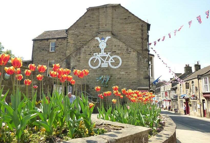 Casa 4 Quartos, Hilltop Snug Cosy Family Home In Bustling Town Of Pateley Bridge In The Yorkshire Dales   Book The C