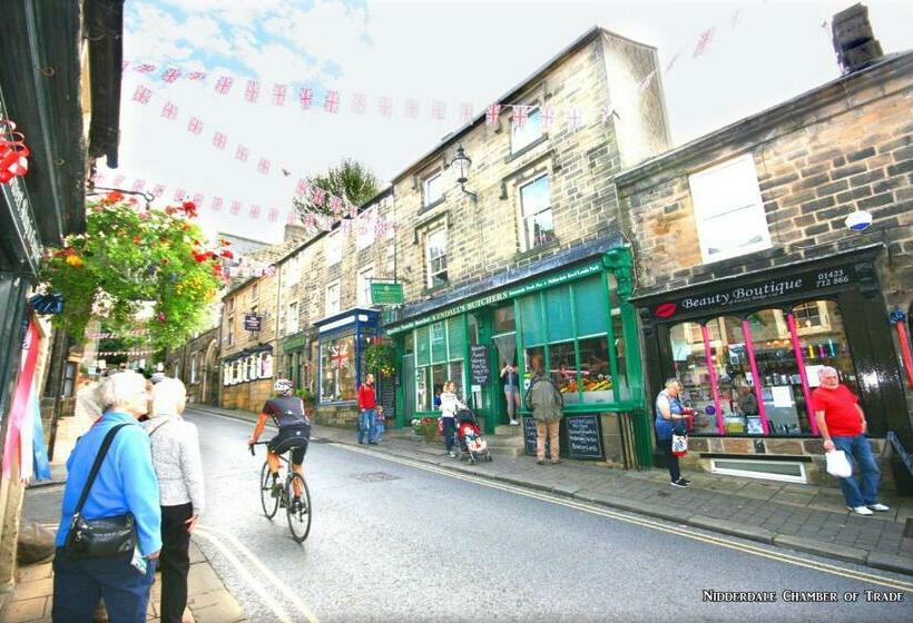 בית, 4 חדרי שינה, Hilltop Snug Cosy Family Home In Bustling Town Of Pateley Bridge In The Yorkshire Dales Book The C