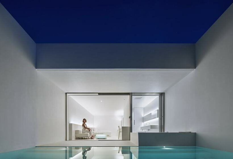 חדר דלוקס נוף לים, Emil Nakijin