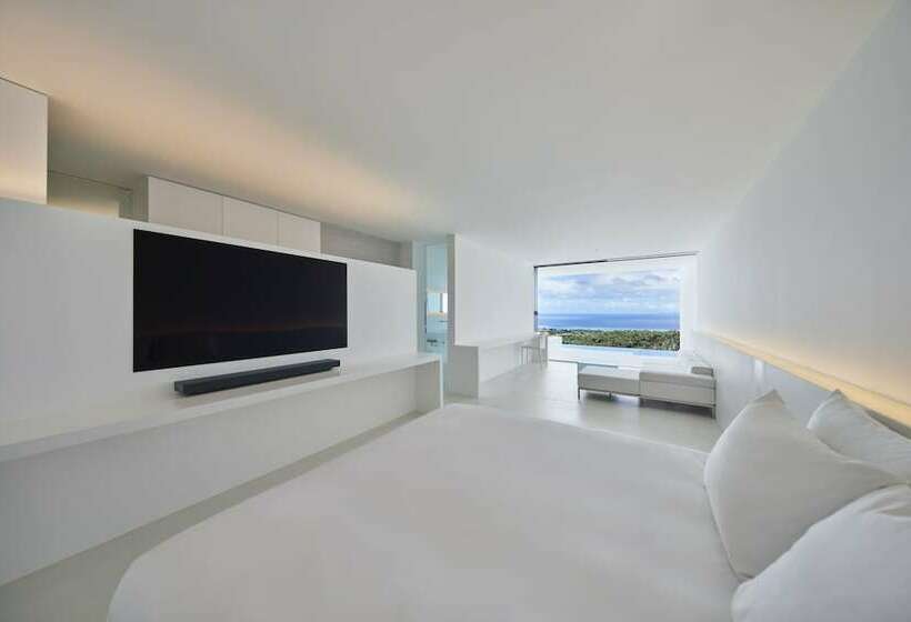 חדר משפחתי נוף לים, Emil Nakijin