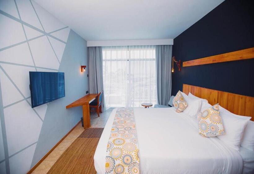 اتاق استاندارد با تخت بزرگ, Giraffe Beach