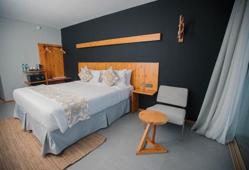 اتاق استاندارد با تخت بزرگ, Giraffe Beach