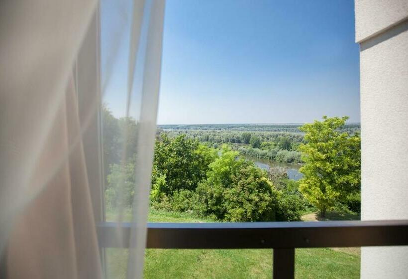 חדר סטנדרט, Stari Podrum