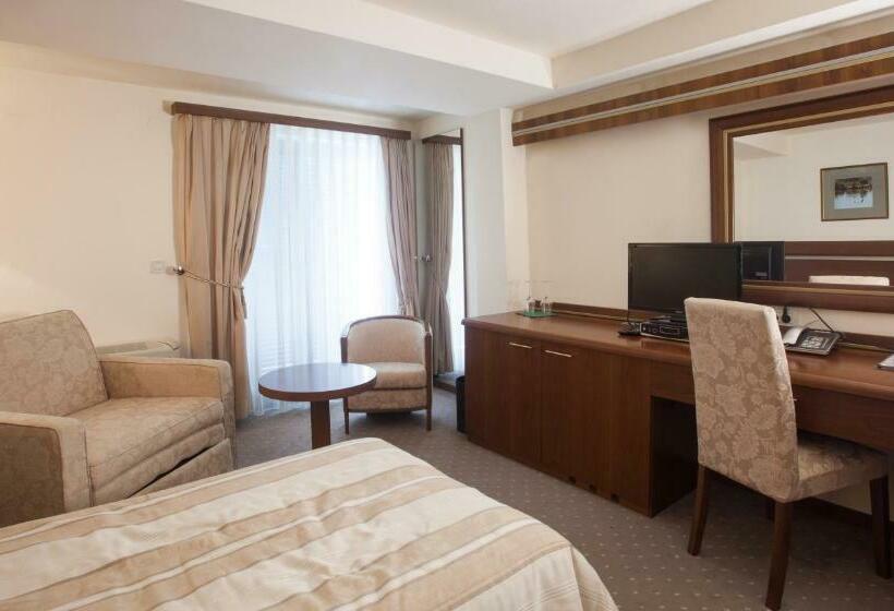 חדר סטנדרט, Stari Podrum