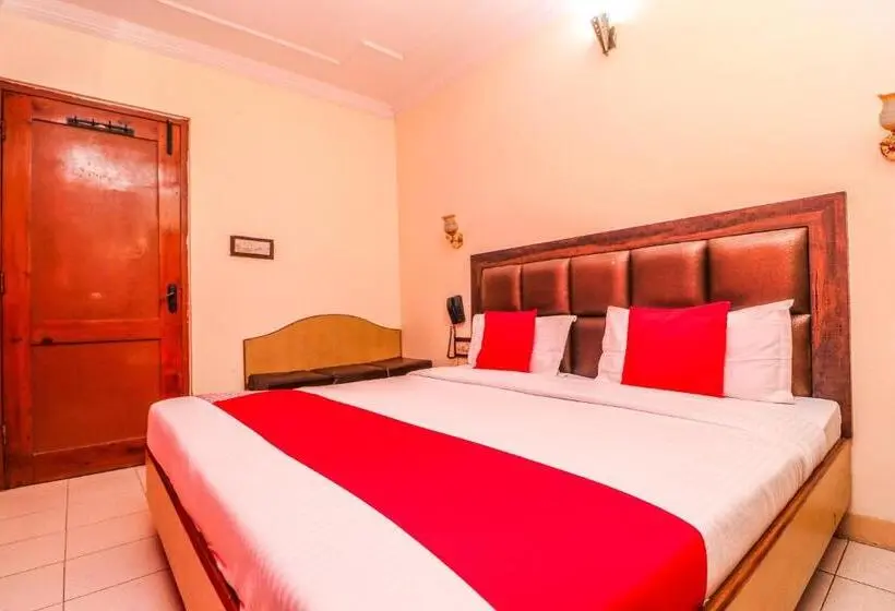 Chambre Triple Classique, Gopal Ji Resorts