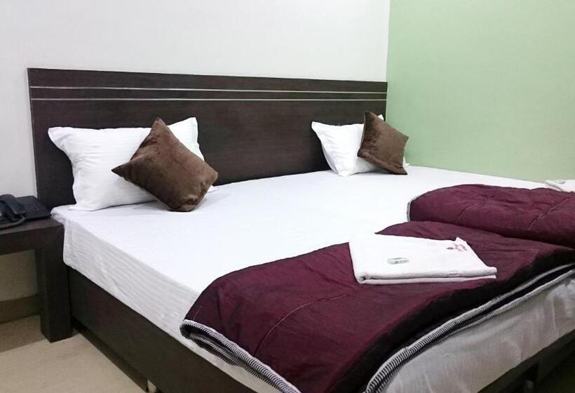 اتاق سوپریور, Preetam Aurangabad