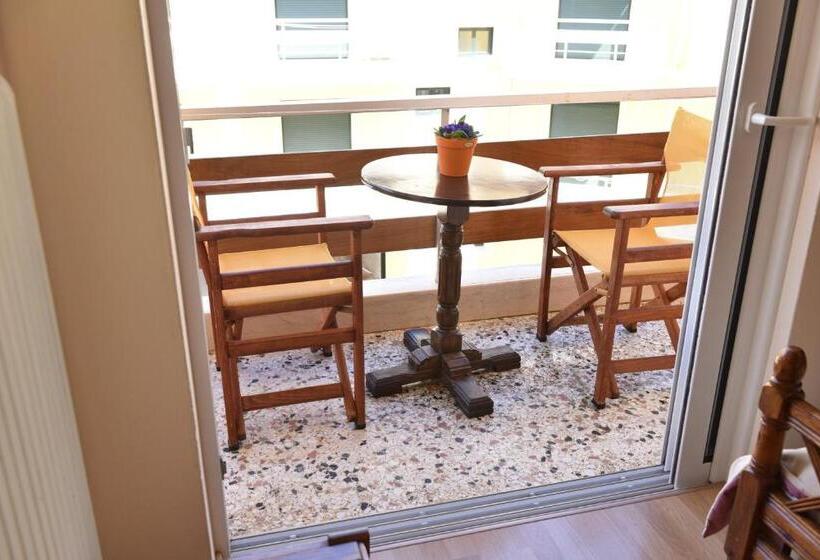 آپارتمان 2 خوابه, 40 Platania