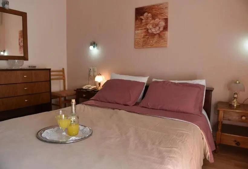 Standard-huone, 40 Platania