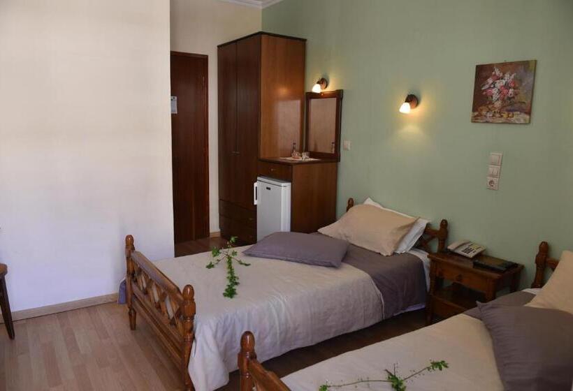 اتاق استاندارد, 40 Platania