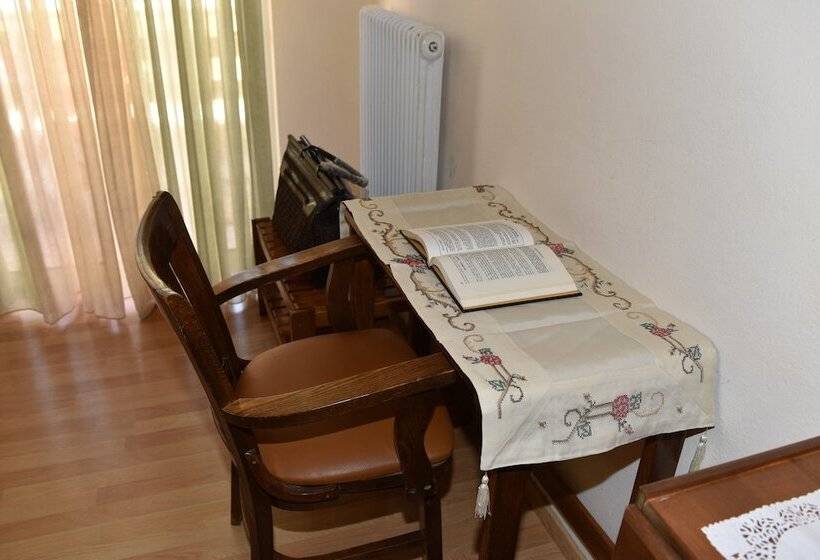Habitación Estàndard Individual, 40 Platania