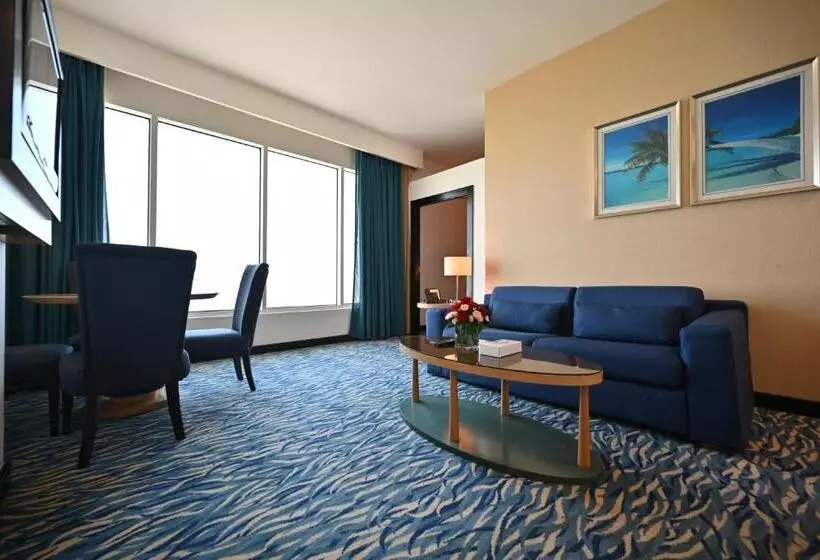 سوییت لوکس, Harbour Suites