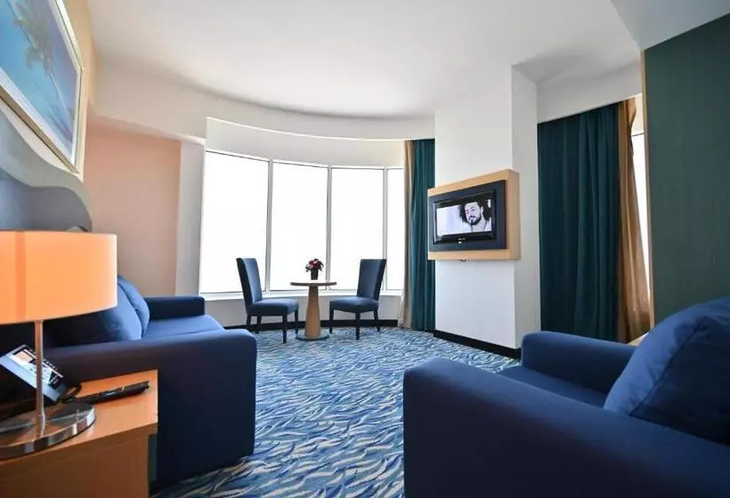 سوییت لوکس, Harbour Suites