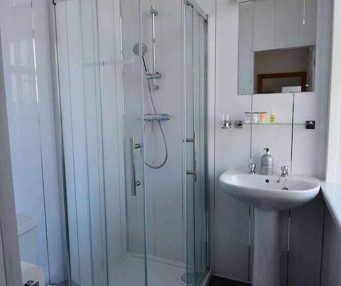 חדר סטנדרט, 33