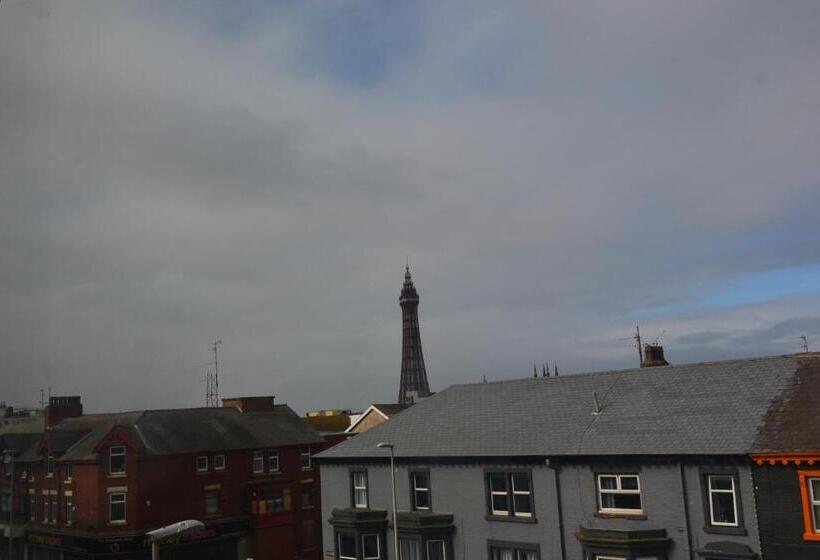 חדר משפחתי דלוקס, 33