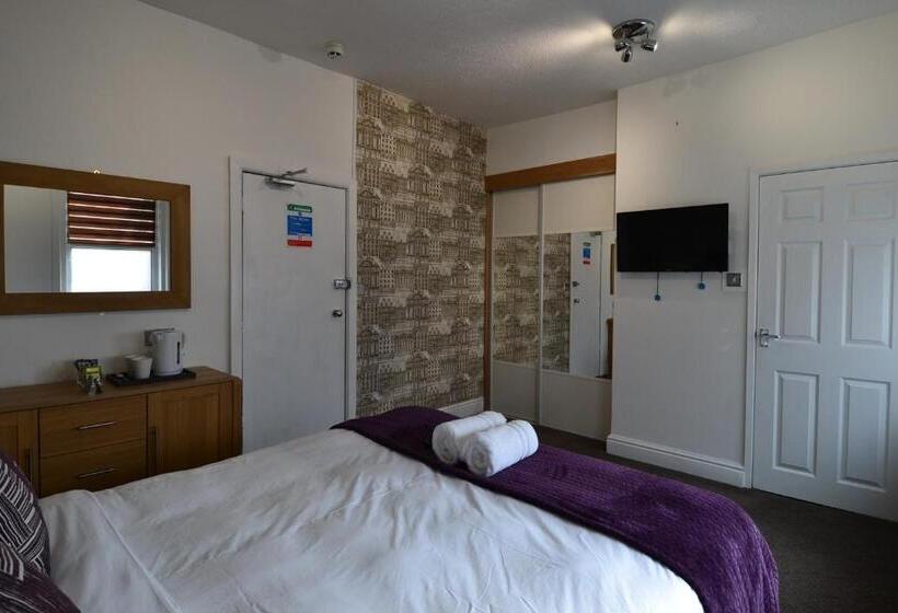 חדר סטנדרט עם מיטת קינג, 33