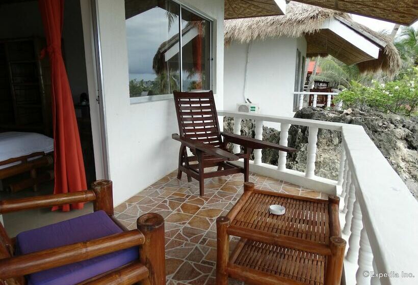 بانگلوی لوکس, Blue Star Dive & Resort