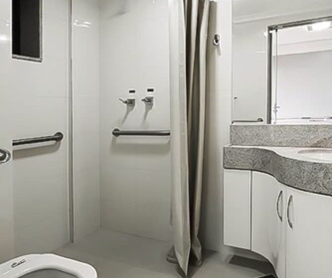 四人豪华间, Brisa Tower