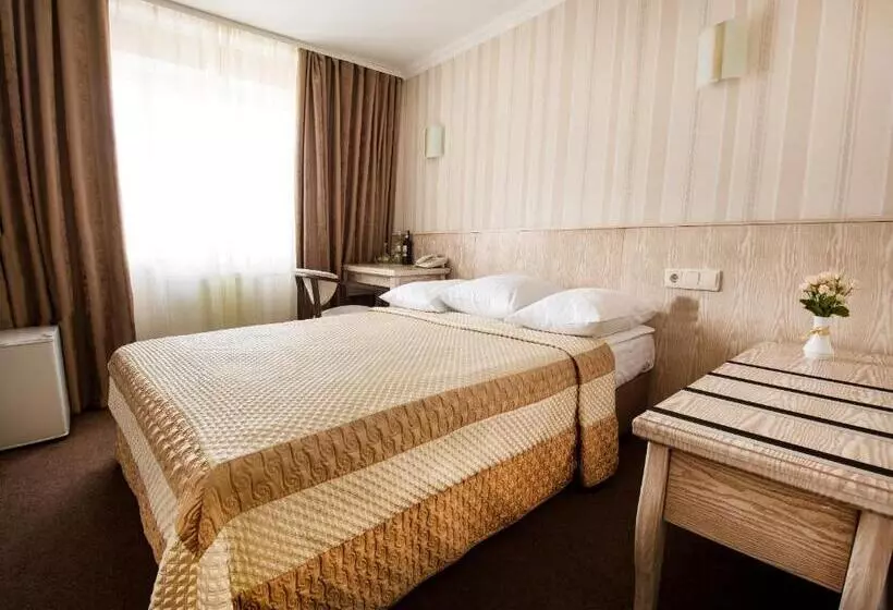 Superior Yhden Hengen Huone, Bukovyna