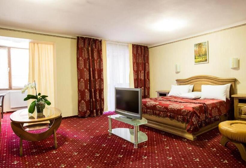 סוויטת ג'וניור, Bukovyna