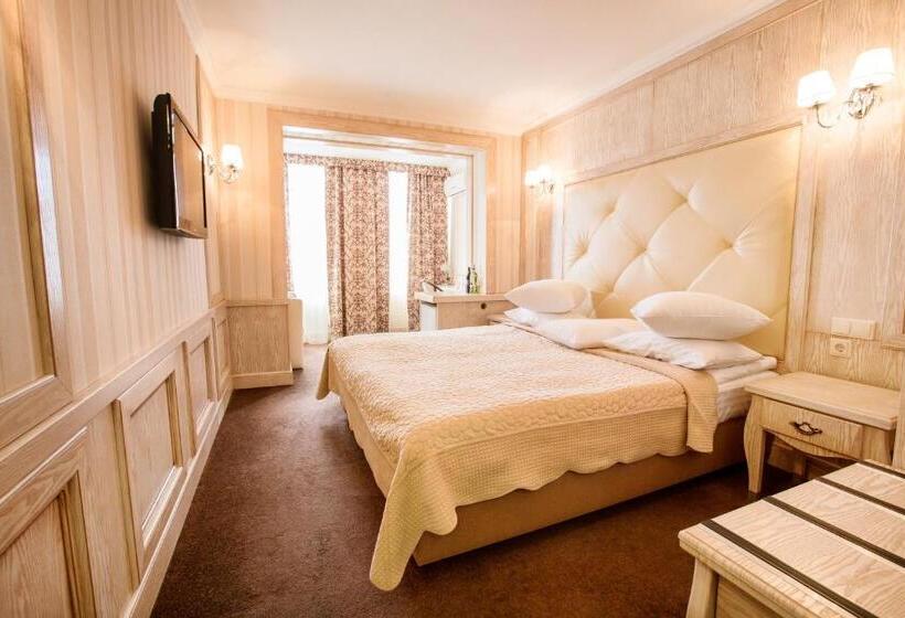 חדר סופריור, Bukovyna