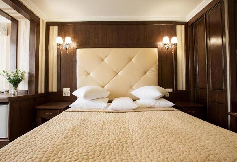 חדר סופריור, Bukovyna