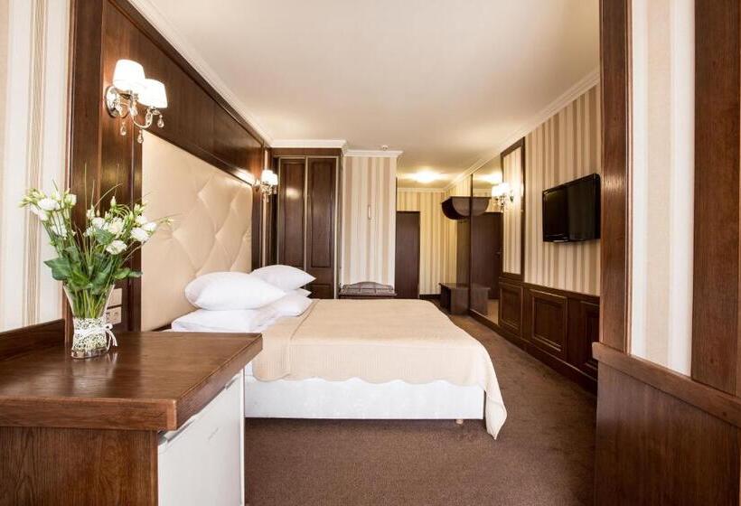 חדר סופריור, Bukovyna