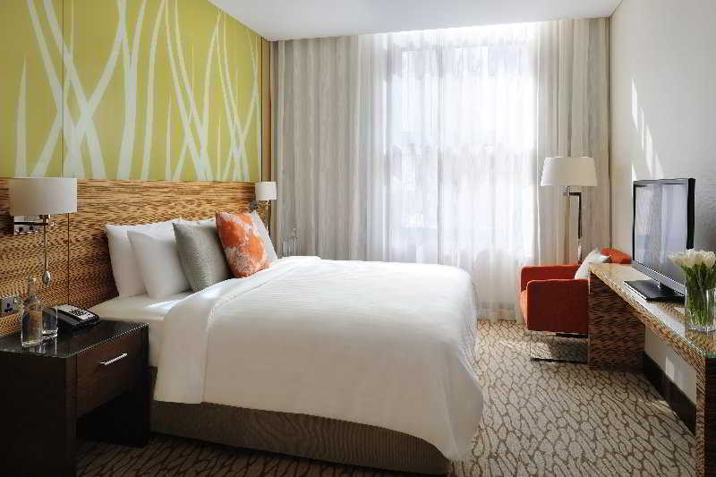 Номер Стандарт, Courtyard By Marriott World Trade Center, Abu Dhabi