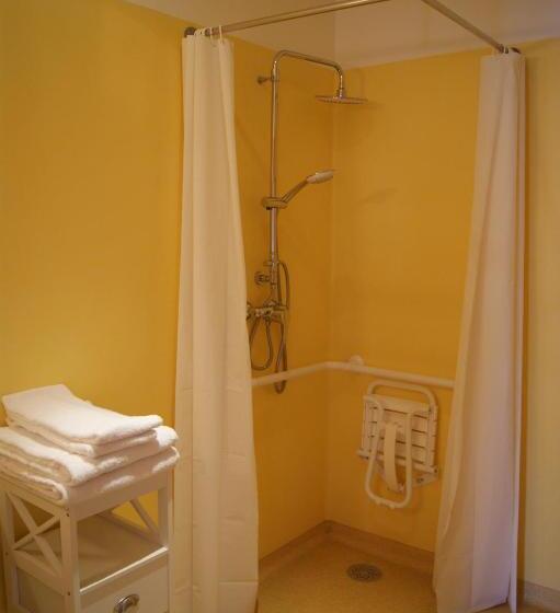 Номер Стандарт Адаптированный для Инвалидов, Appart Hôtel La Roche-Posay