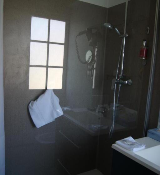 غرفة قياسية, Appart Hôtel La Roche-Posay