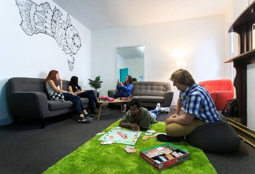 バス共有のスタンダードルーム, Yha Hobart Central