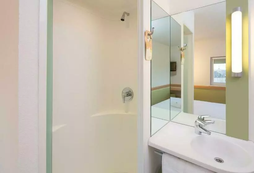 اتاق استاندارد سه نفره, Ibis Budget Southampton Centre