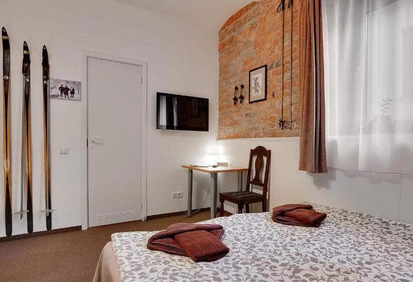 اتاق استاندارد, Janne