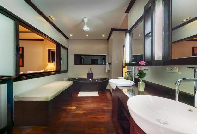 מיטת קינג בסוויטה, Kiridara Luang Prabang