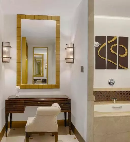 اتاق لوکس با چشمانداز دریا, Marsa Malaz Kempinski, The Pearl