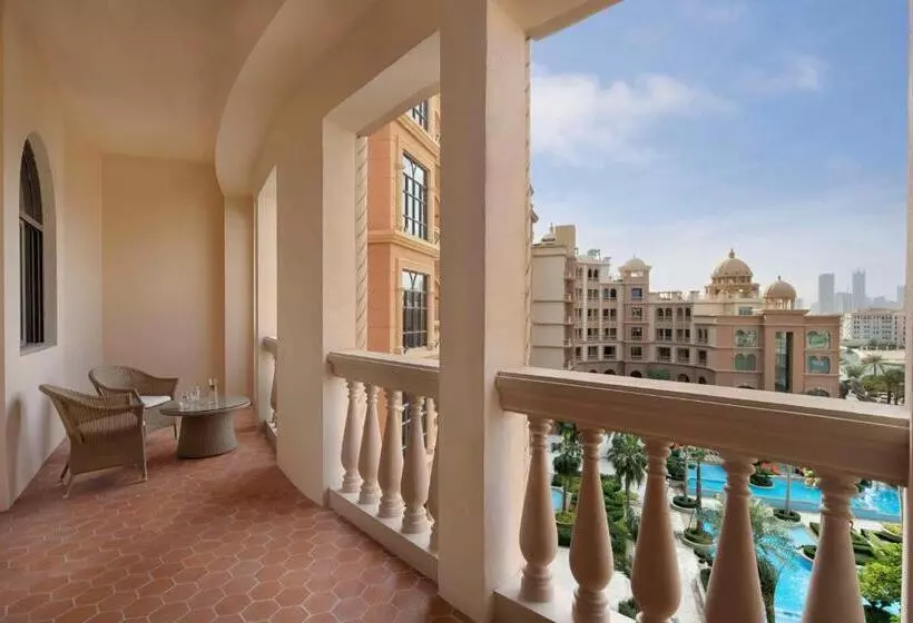 اتاق لوکس با چشمانداز استخر, Marsa Malaz Kempinski, The Pearl