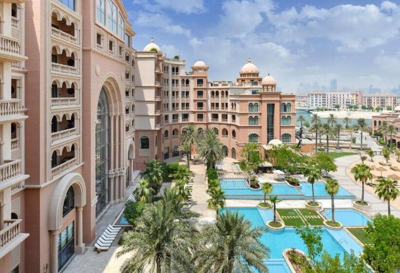 اتاق لوکس با چشم‌انداز استخر, Marsa Malaz Kempinski, The Pearl