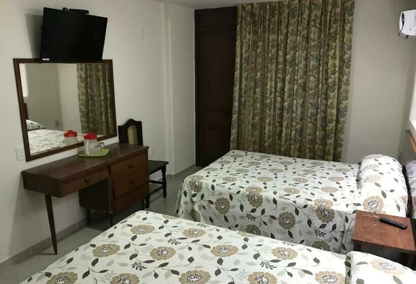 스탠다드 룸 더블 침대 2개, Oriente