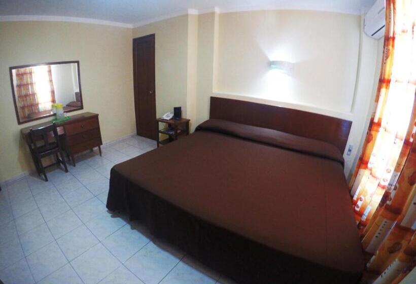 스탠다드 룸 킹사이즈 침대, Oriente