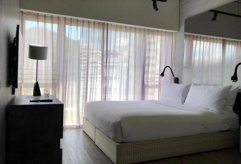 اتاق لوکس, Southside By Ovolo