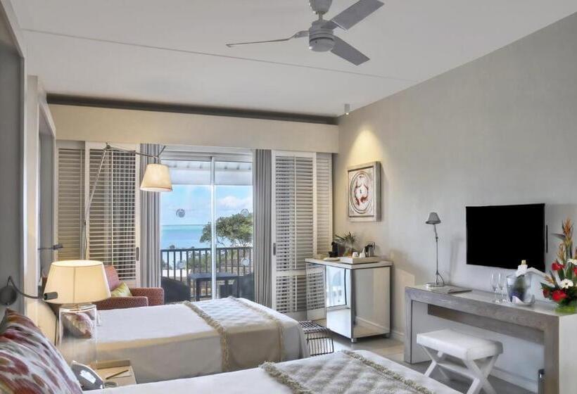 اتاق پرمیوم با چشمانداز دریا, Radisson Blu Azuri Resort & Spa