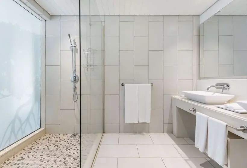 اتاق پریمیوم با چشم‌انداز باغ, Radisson Blu Azuri Resort & Spa