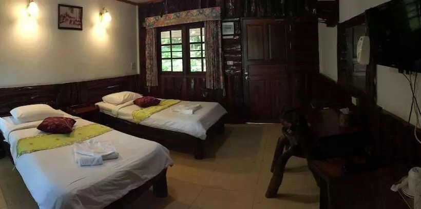 اتاق سوپریور, Saiyok River House